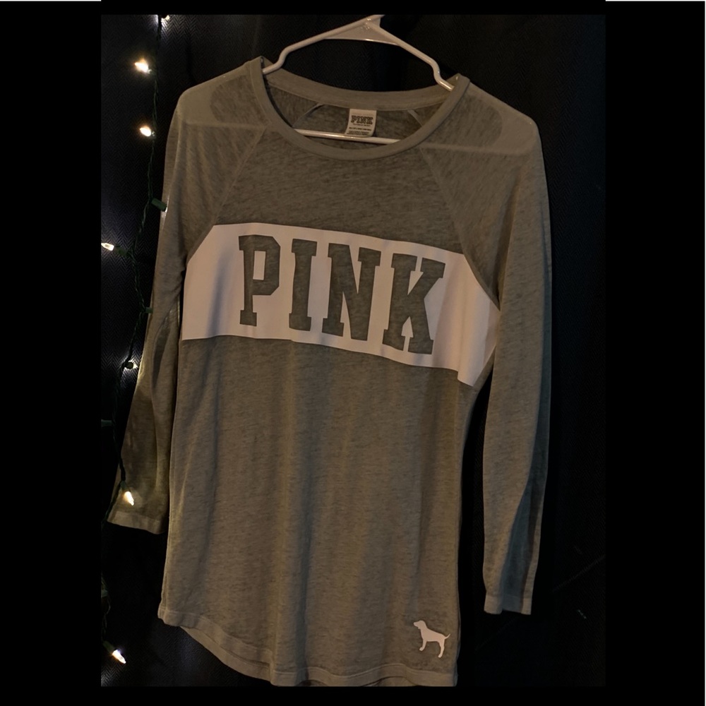 Thin stretchy long sleeve t shirt